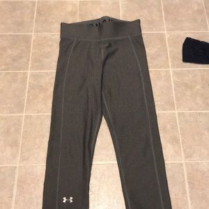 Under Armour Cropped Leggings